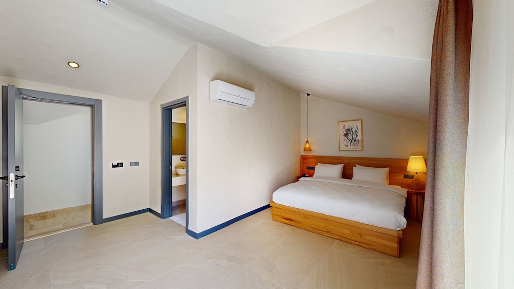 Ünsal Hotel — Hotel rooms in Fethiye, Mugla