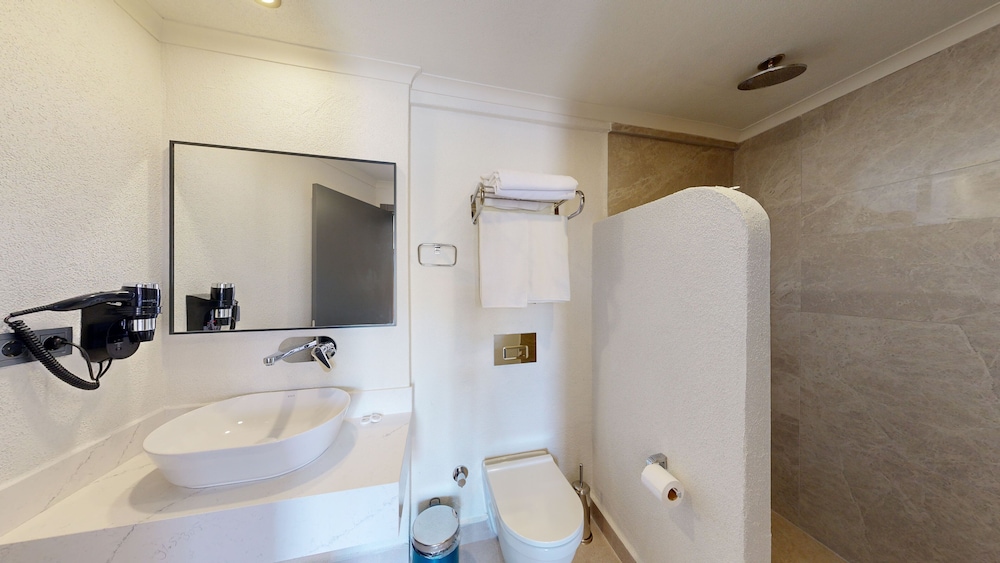 Ünsal Hotel — Hotel rooms in Fethiye, Mugla