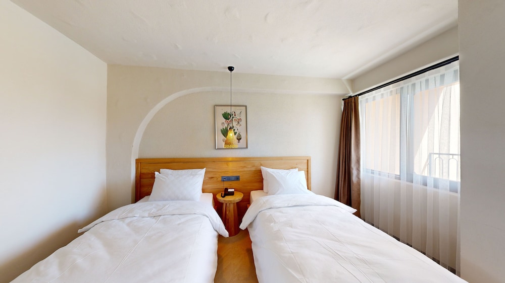 Ünsal Hotel — Hotel rooms in Fethiye, Mugla