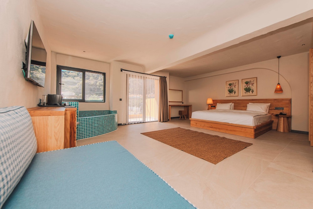 Ünsal Hotel — Hotel rooms in Fethiye, Mugla