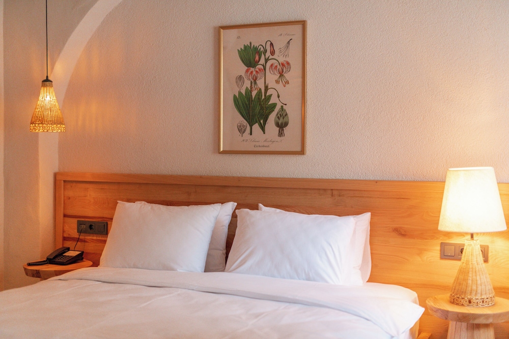 Ünsal Hotel — Hotel rooms in Fethiye, Mugla