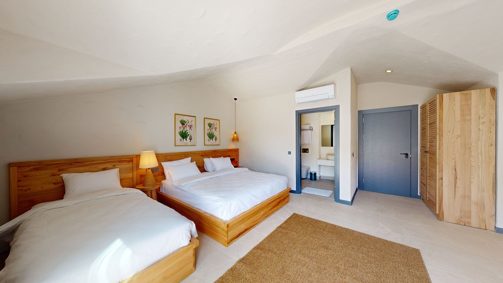 Ünsal Hotel — Hotel rooms in Fethiye, Mugla