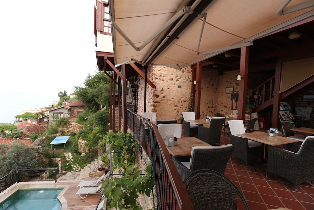 Hotel Villa Turka — Restaurant & bars in Alanya