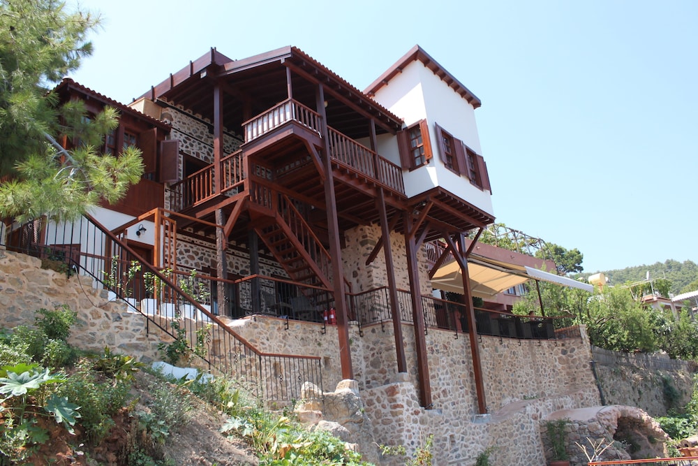 Hotel Villa Turka — Hotel building in Alanya