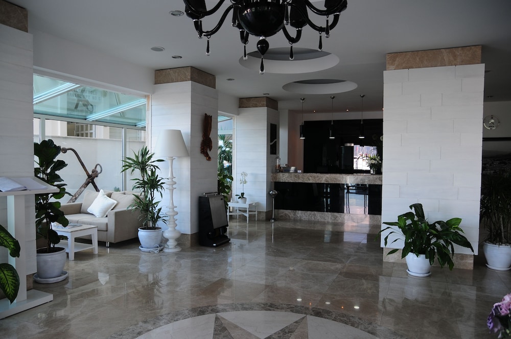 Alesta Yacht Hotel — Hotel building in Fethiye, Mugla