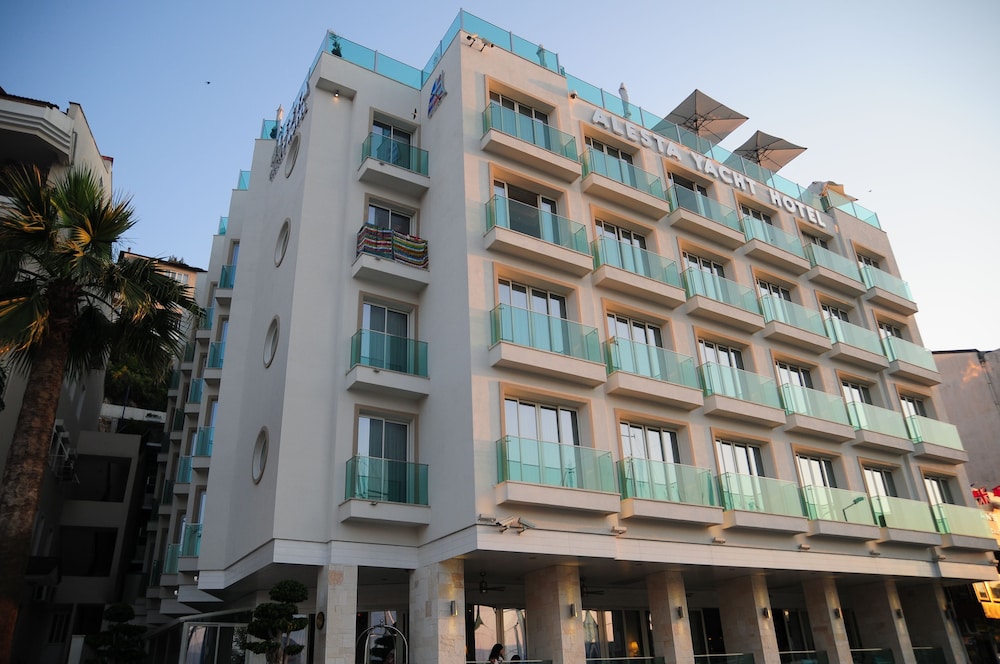 Alesta Yacht Hotel — Hotel building in Fethiye, Mugla