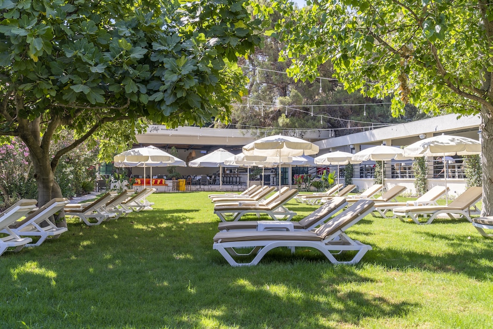 Alesta Yacht Hotel — Restaurant & bars in Fethiye, Mugla