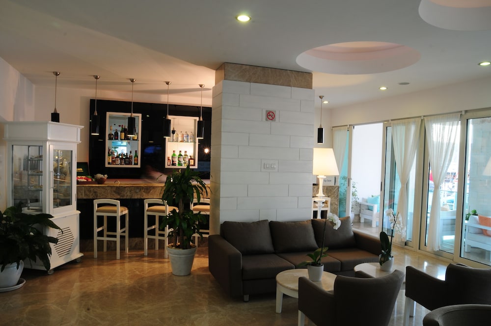 Alesta Yacht Hotel — Restaurant & bars in Fethiye, Mugla