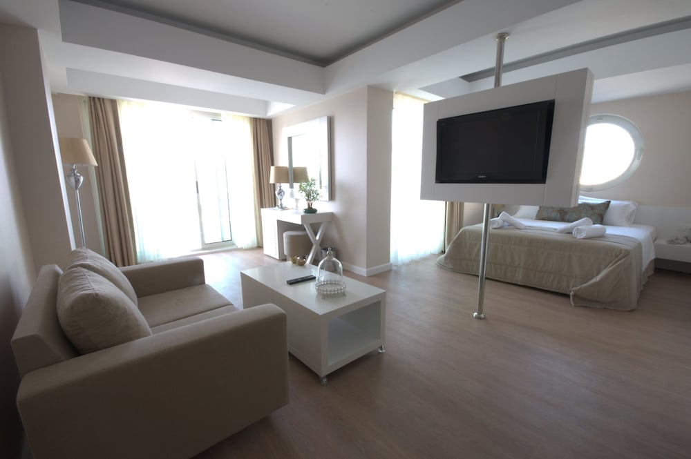 Alesta Yacht Hotel — Hotel rooms in Fethiye, Mugla