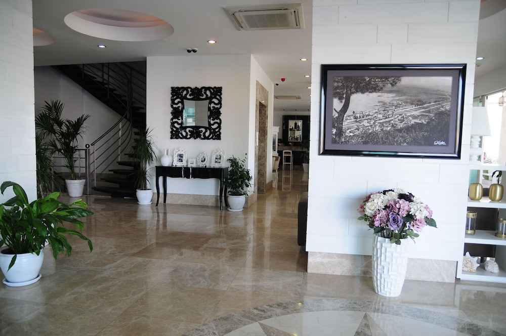 Alesta Yacht Hotel — Hotel building in Fethiye, Mugla