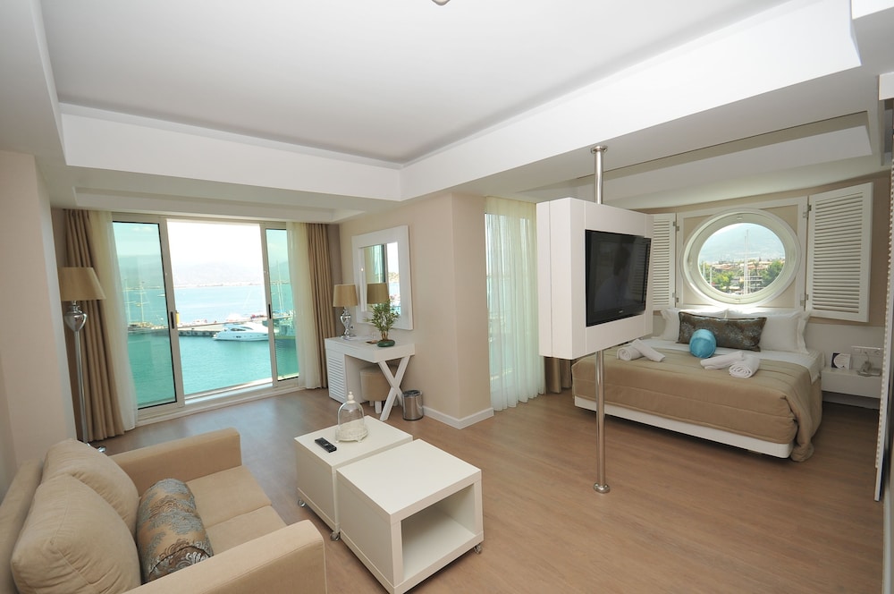 Alesta Yacht Hotel — Hotel rooms in Fethiye, Mugla