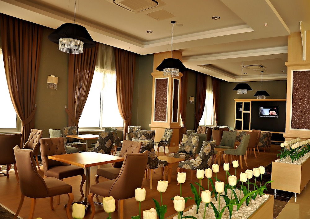 Merve Sun Hotel & Spa - All Inclusive — Restaurant & bars in Side