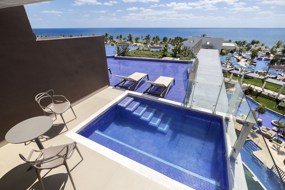 Royalton Splash Riviera Cancun, An Autograph Collection All-Inclusive Resort — Rooms in Puerto Morelos, Quintana Roo