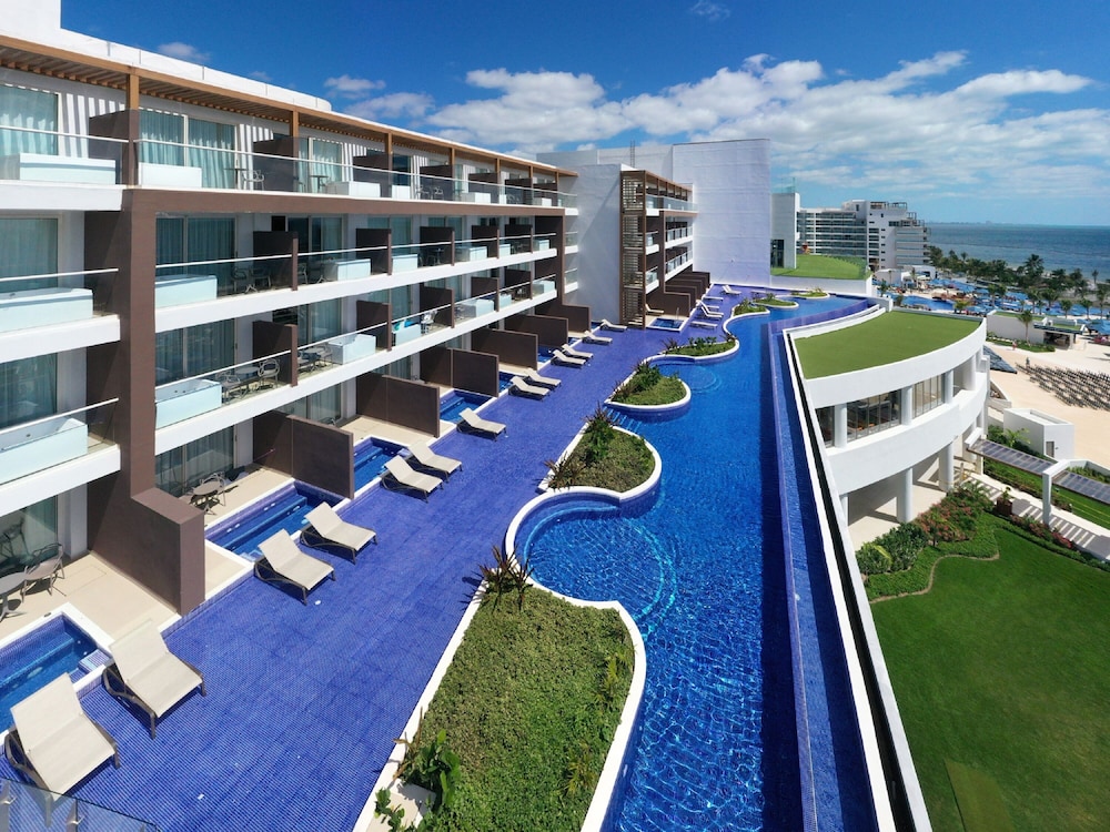 Royalton Splash Riviera Cancun, An Autograph Collection All-Inclusive Resort — Outdoor in Puerto Morelos, Quintana Roo