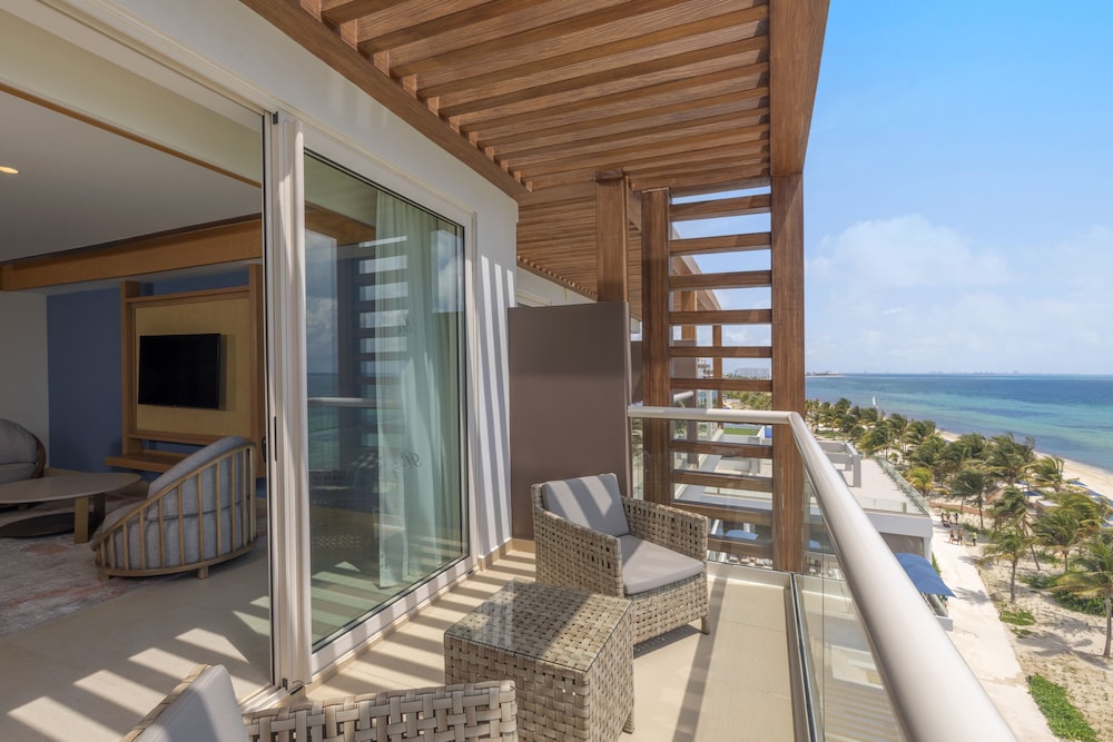 Royalton Splash Riviera Cancun, An Autograph Collection All-Inclusive Resort — Rooms in Puerto Morelos, Quintana Roo