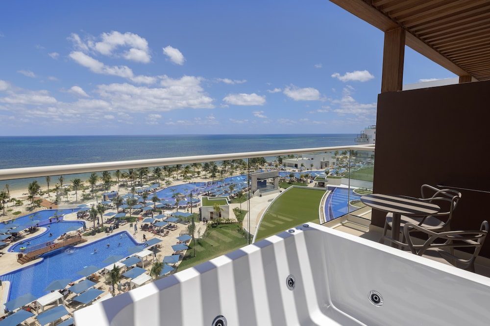 Royalton Splash Riviera Cancun, An Autograph Collection All-Inclusive Resort — Rooms in Puerto Morelos, Quintana Roo