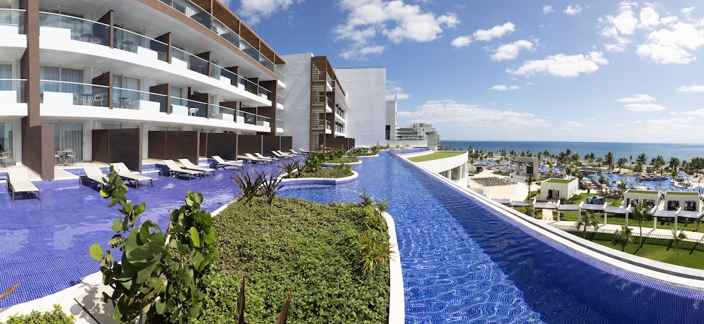 Royalton Splash Riviera Cancun, An Autograph Collection All-Inclusive Resort — Rooms in Puerto Morelos, Quintana Roo
