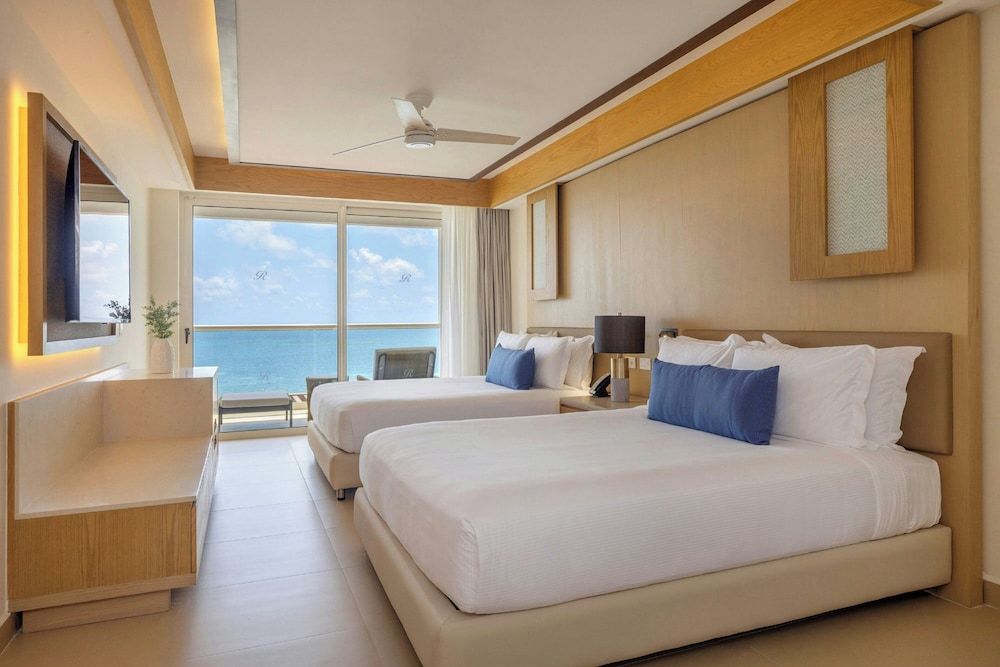 Royalton Splash Riviera Cancun, An Autograph Collection All-Inclusive Resort — Rooms in Puerto Morelos, Quintana Roo