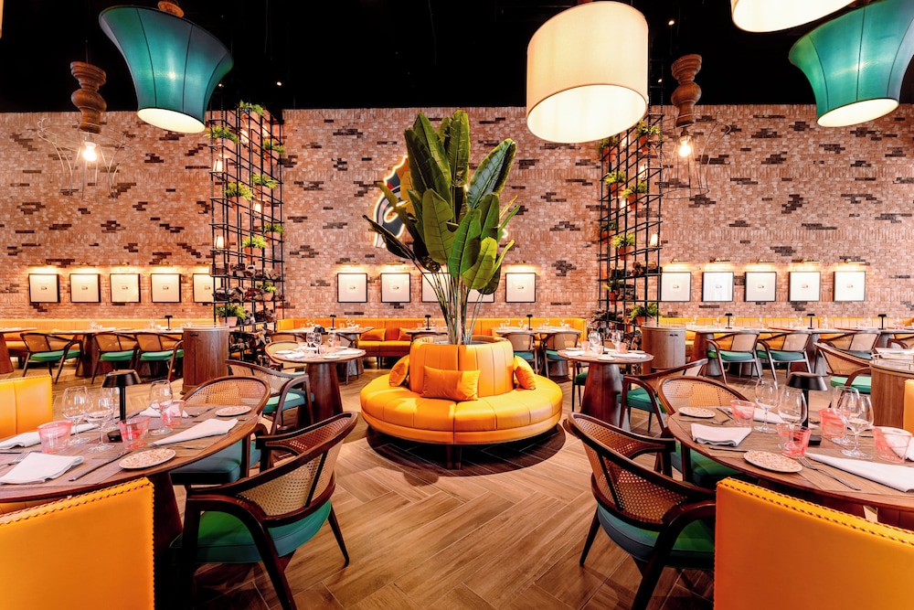 Margaritaville Island Reserve Riviera Maya - An Adults Only All Inclusive — Restaurant & bars in Puerto Morelos, Quintana Roo
