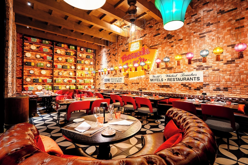Margaritaville Island Reserve Riviera Maya - An Adults Only All Inclusive — Restaurant & bars in Puerto Morelos, Quintana Roo