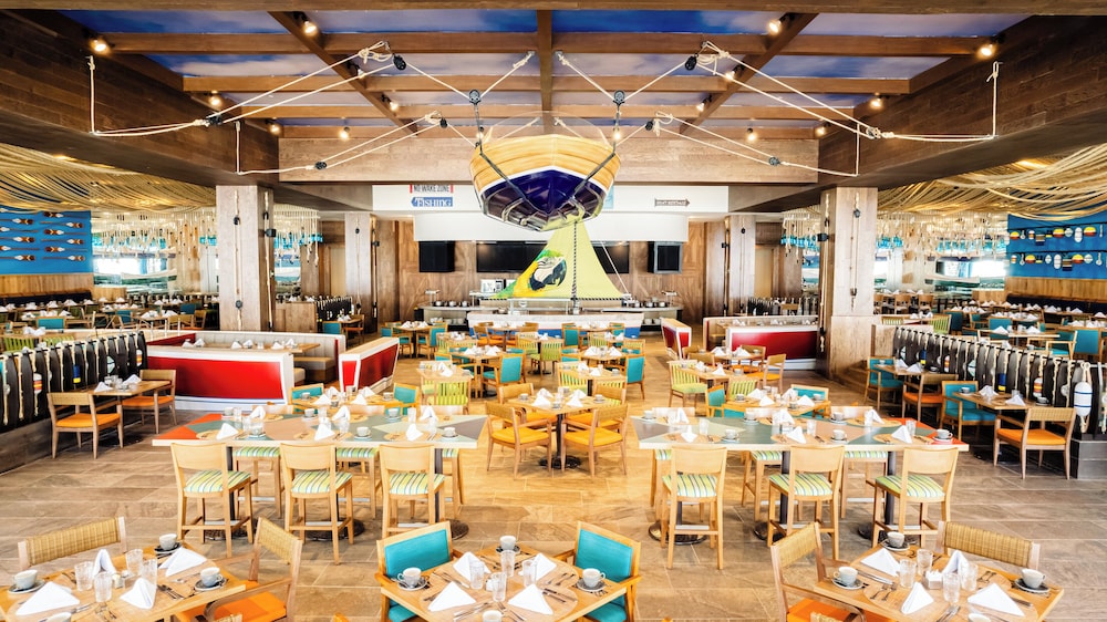 Margaritaville Island Reserve Riviera Maya - An Adults Only All Inclusive — Restaurant & bars in Puerto Morelos, Quintana Roo
