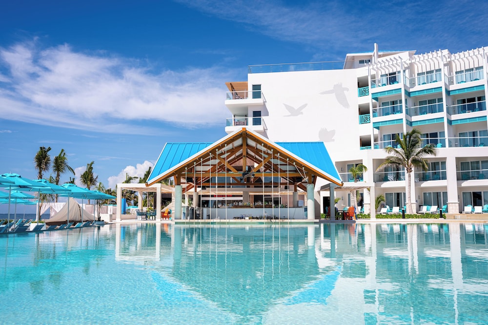 Margaritaville Island Reserve Riviera Maya - An Adults Only All Inclusive — Restaurant & bars in Puerto Morelos, Quintana Roo