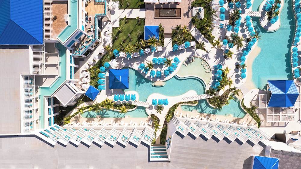Margaritaville Island Reserve Riviera Maya - An Adults Only All Inclusive — Swimming pool in Puerto Morelos, Quintana Roo