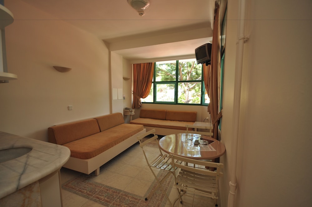 Club Atrium Marmaris — Hotel rooms in Marmaris, Mugla