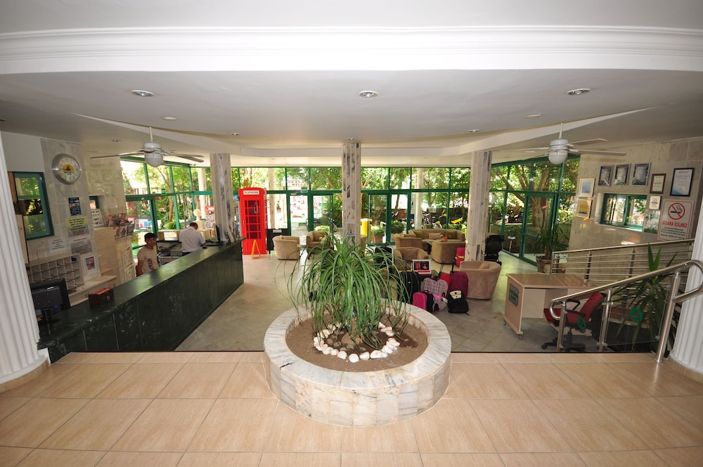 Club Atrium Marmaris — Hotel building in Marmaris, Mugla