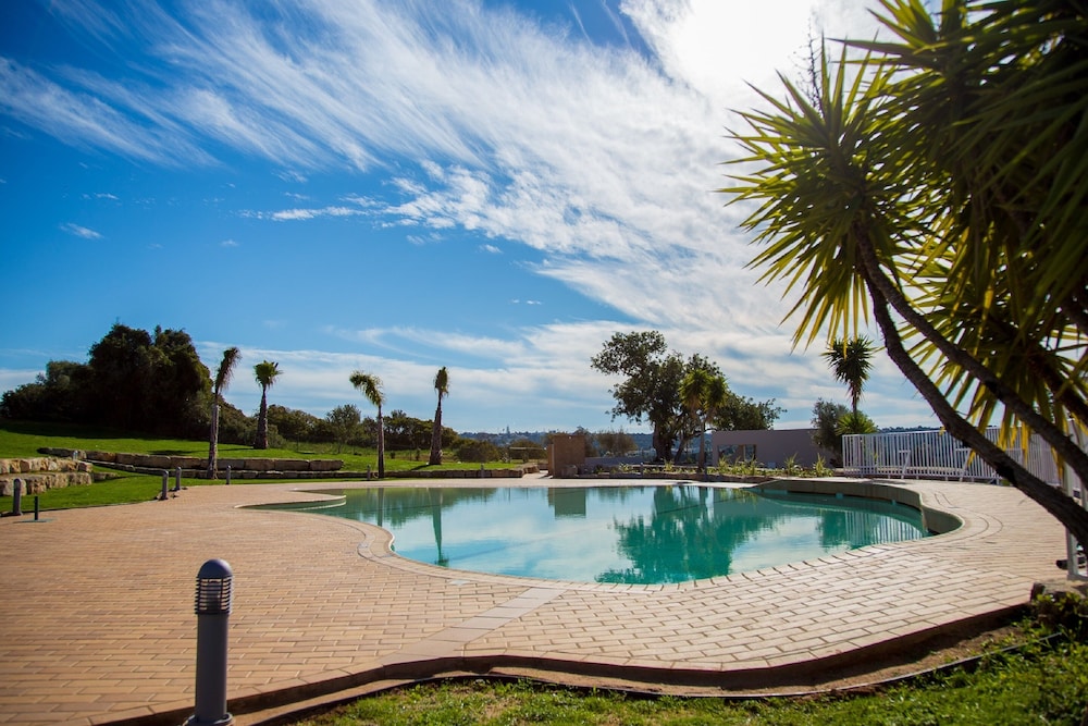Pestana Gramacho Residence — Swimming pool in Carvoeiro, Faro