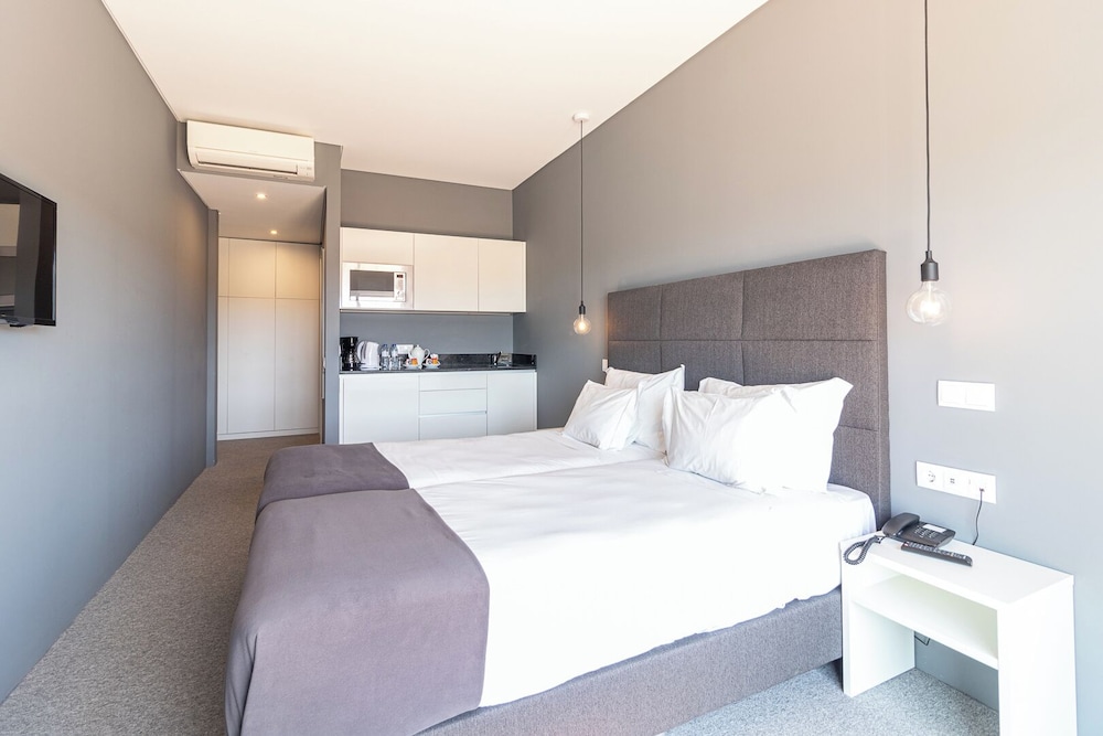 Pestana Gramacho Residence — Hotel rooms in Carvoeiro, Faro