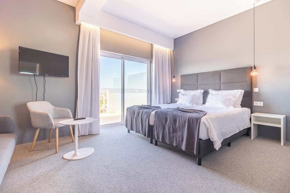 Pestana Gramacho Residence — Hotel rooms in Carvoeiro, Faro