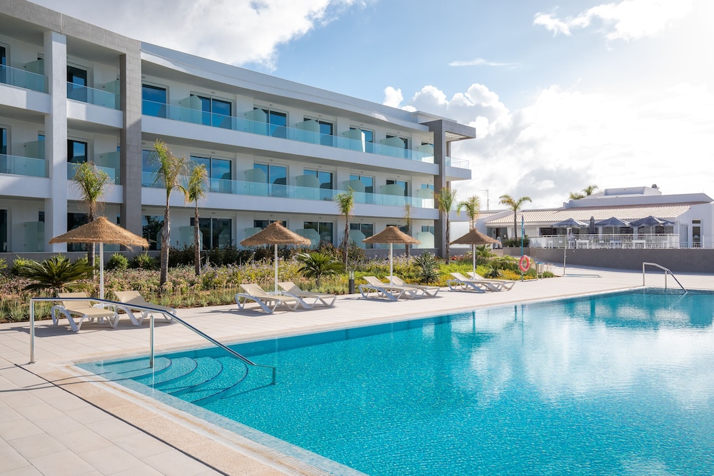 Ancora Park — Swimming pool in Lagos, Faro