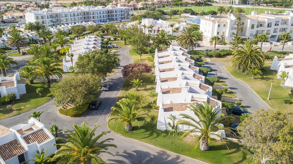 Ancora Park — Hotel building in Lagos, Faro