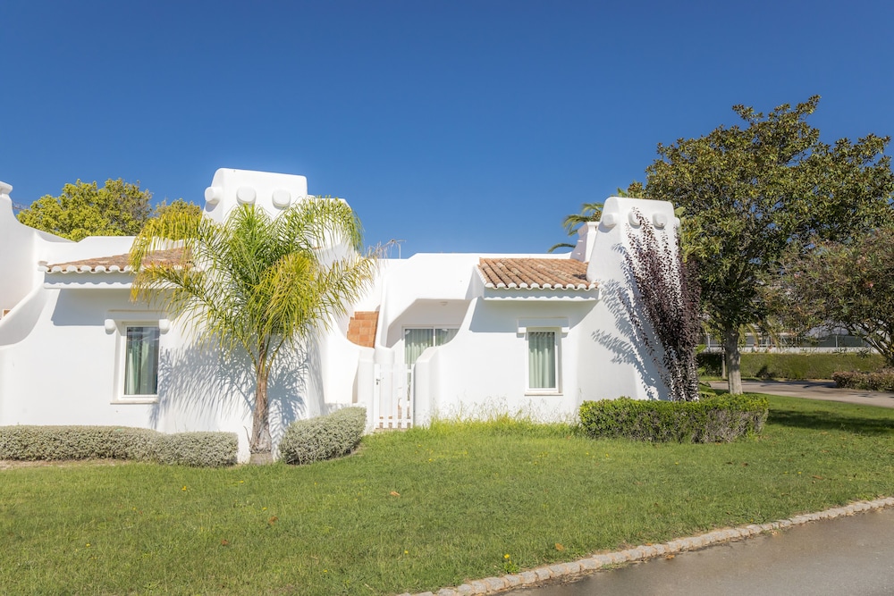 Ancora Park — Hotel building in Lagos, Faro