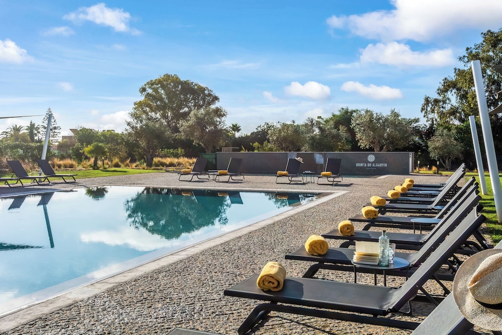 Quinta do Algarvio — Swimming pool in Carvoeiro, Faro