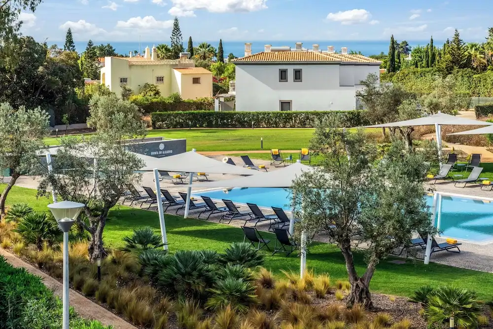Quinta do Algarvio — Swimming pool in Carvoeiro, Faro