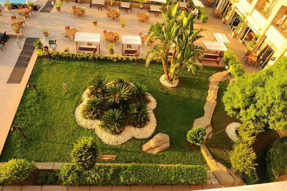 Fame Residence Kemer & Spa - All Inclusive — Hotel building in Kemer