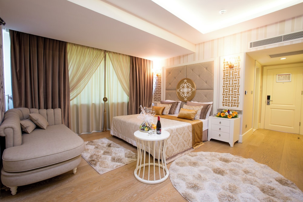 Fame Residence Kemer & Spa - All Inclusive — Hotel rooms in Kemer