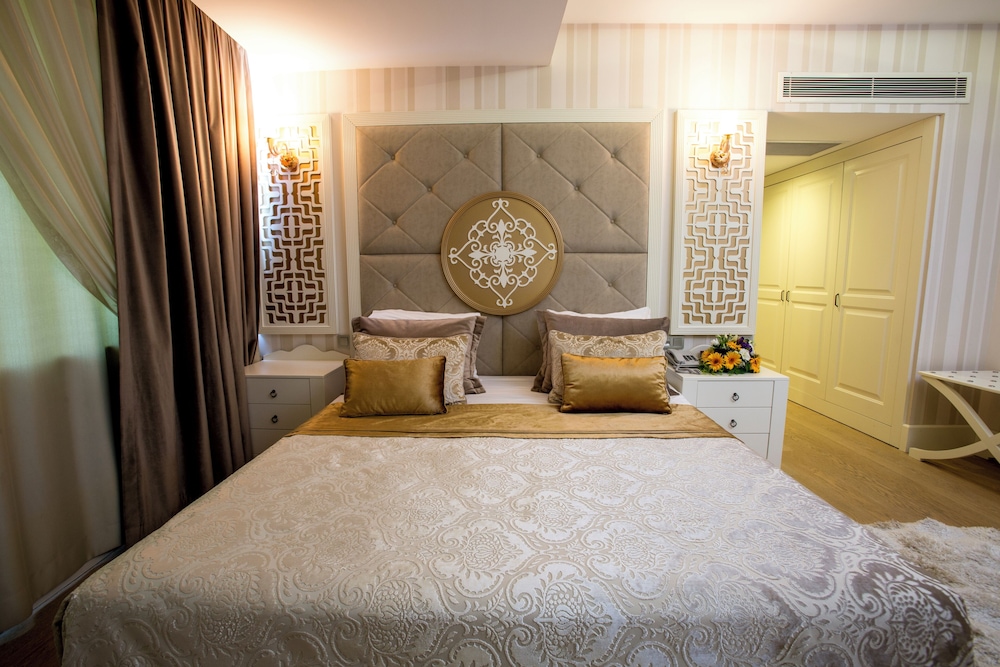 Fame Residence Kemer & Spa - All Inclusive — Hotel rooms in Kemer