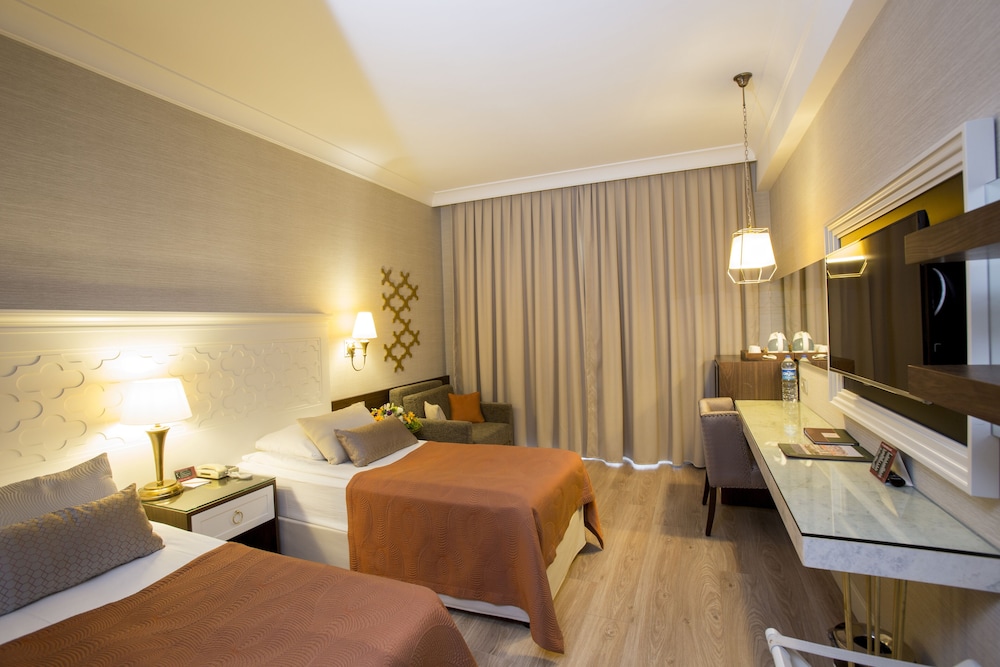 Fame Residence Kemer & Spa - All Inclusive — Hotel rooms in Kemer