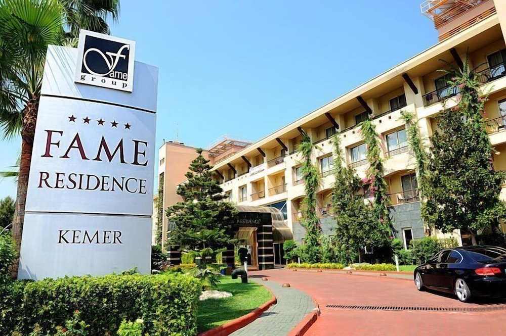 Fame Residence Kemer & Spa - All Inclusive — Hotel building in Kemer