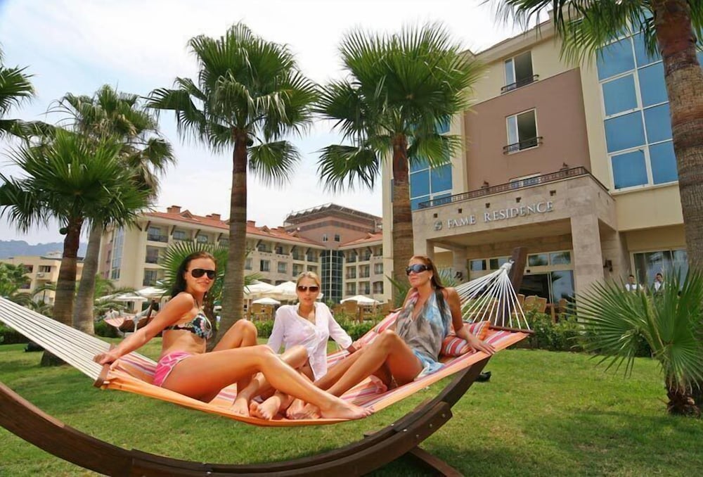 Fame Residence Kemer & Spa - All Inclusive — Hotel building in Kemer