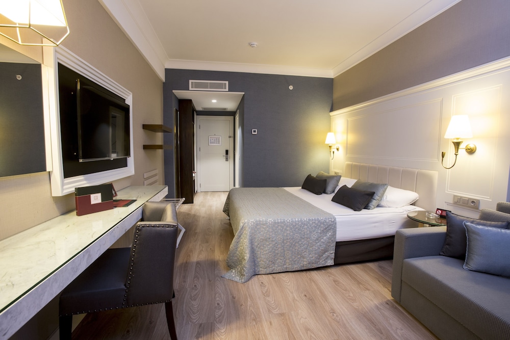 Fame Residence Kemer & Spa - All Inclusive — Hotel rooms in Kemer