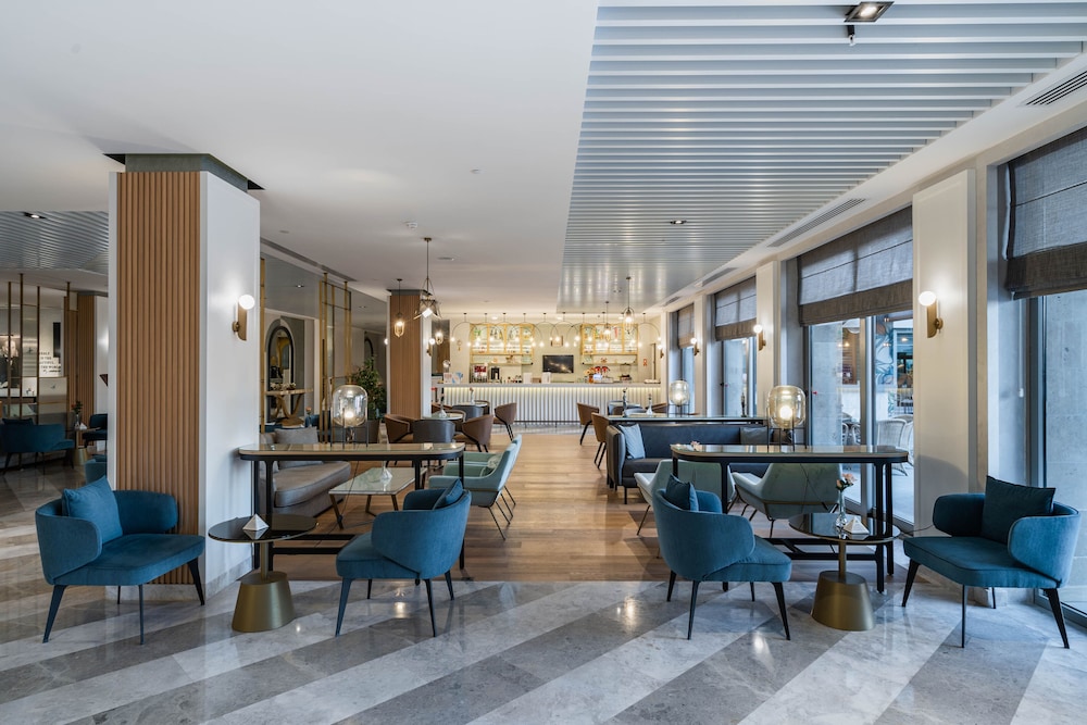 Fame Residence Kemer & Spa - All Inclusive — Restaurant & bars in Kemer