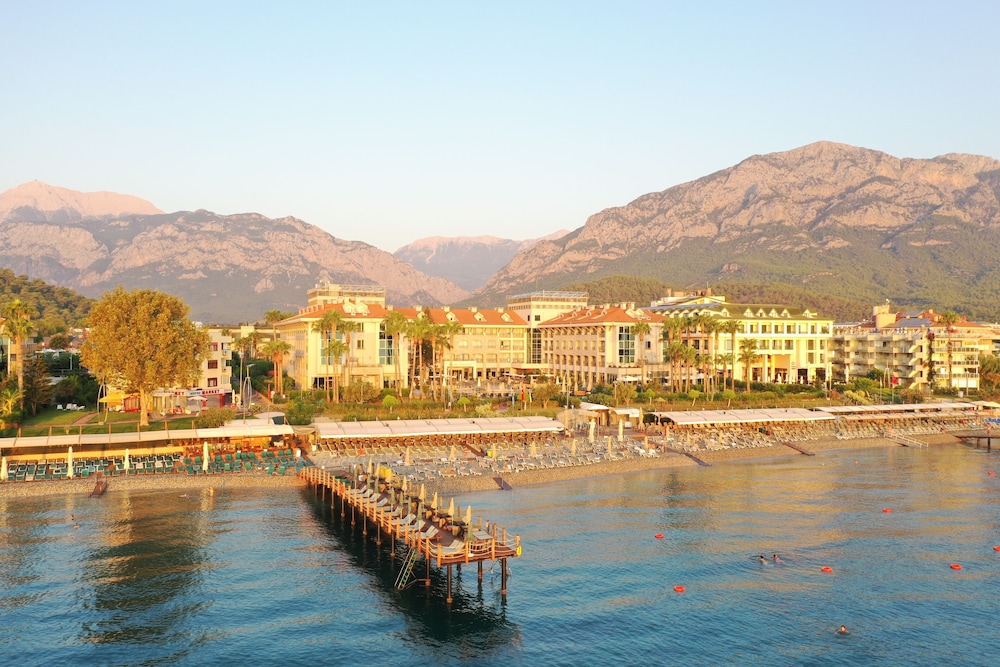 Fame Residence Kemer & Spa - All Inclusive — Beach in Kemer