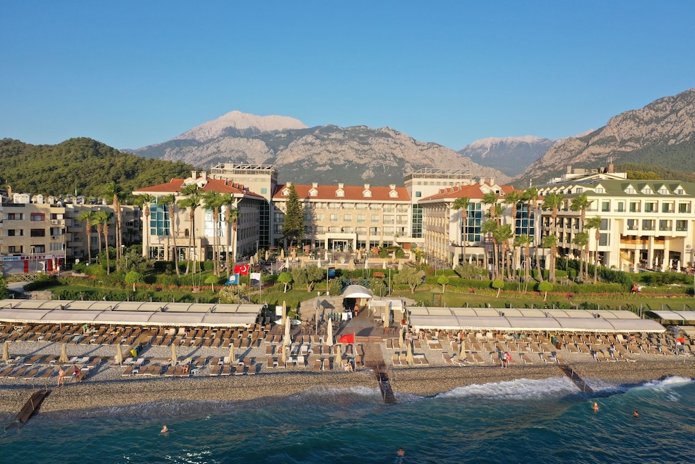 Fame Residence Kemer & Spa - All Inclusive — Beach in Kemer