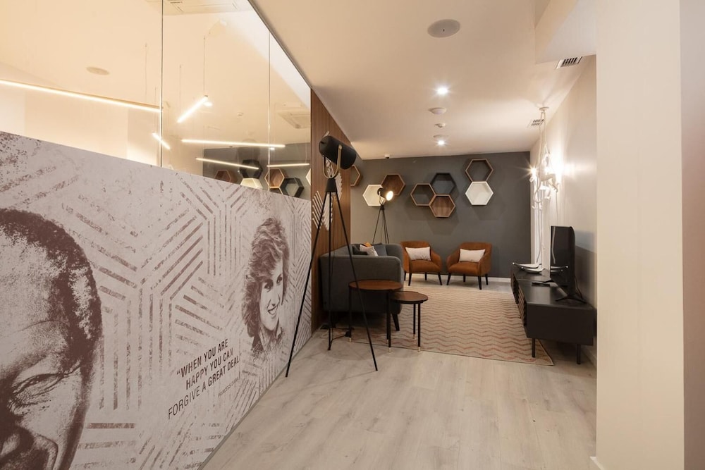 The Icons Lisbon Central Hotel — Hotel rooms in Lisbon, Lisboa
