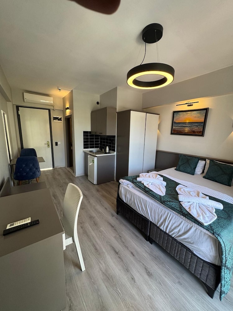 Orange Garden Apart Hotel — Hotel rooms in Kemer