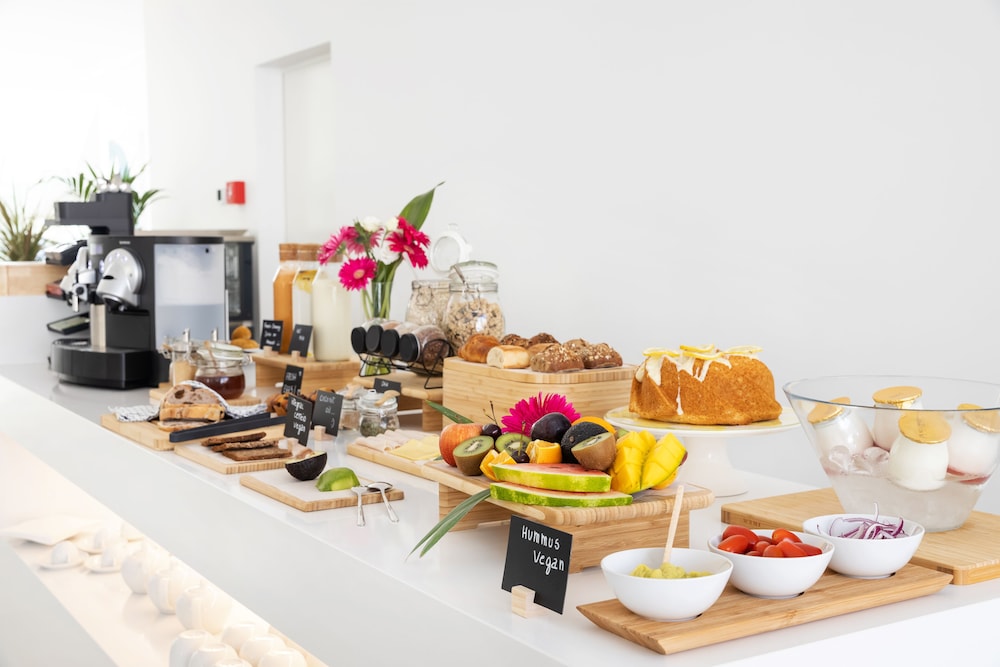 Vila Maria Hotel - Adults Only — Restaurant & bars in Albufeira, Faro